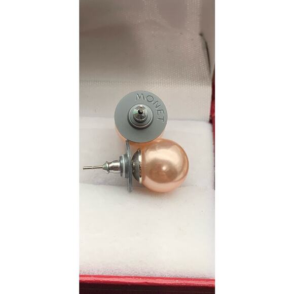 Vintage Monet Feminine Simple Faux Pink Pearl Stud Earrings - Picture 4 of 4